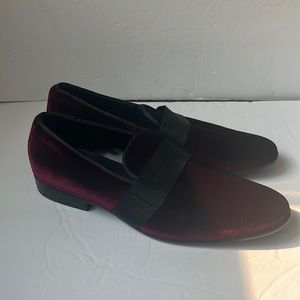 Aldo Men’s Burgandy & Black Velvet Loafers Shoes Size 9
